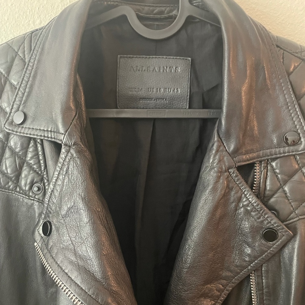 NEW ALL SAINTS LEATHER JACKET WITH QUILTED SHOULDERS AND BLACK HARDWARE!! - Picture 3 of 9